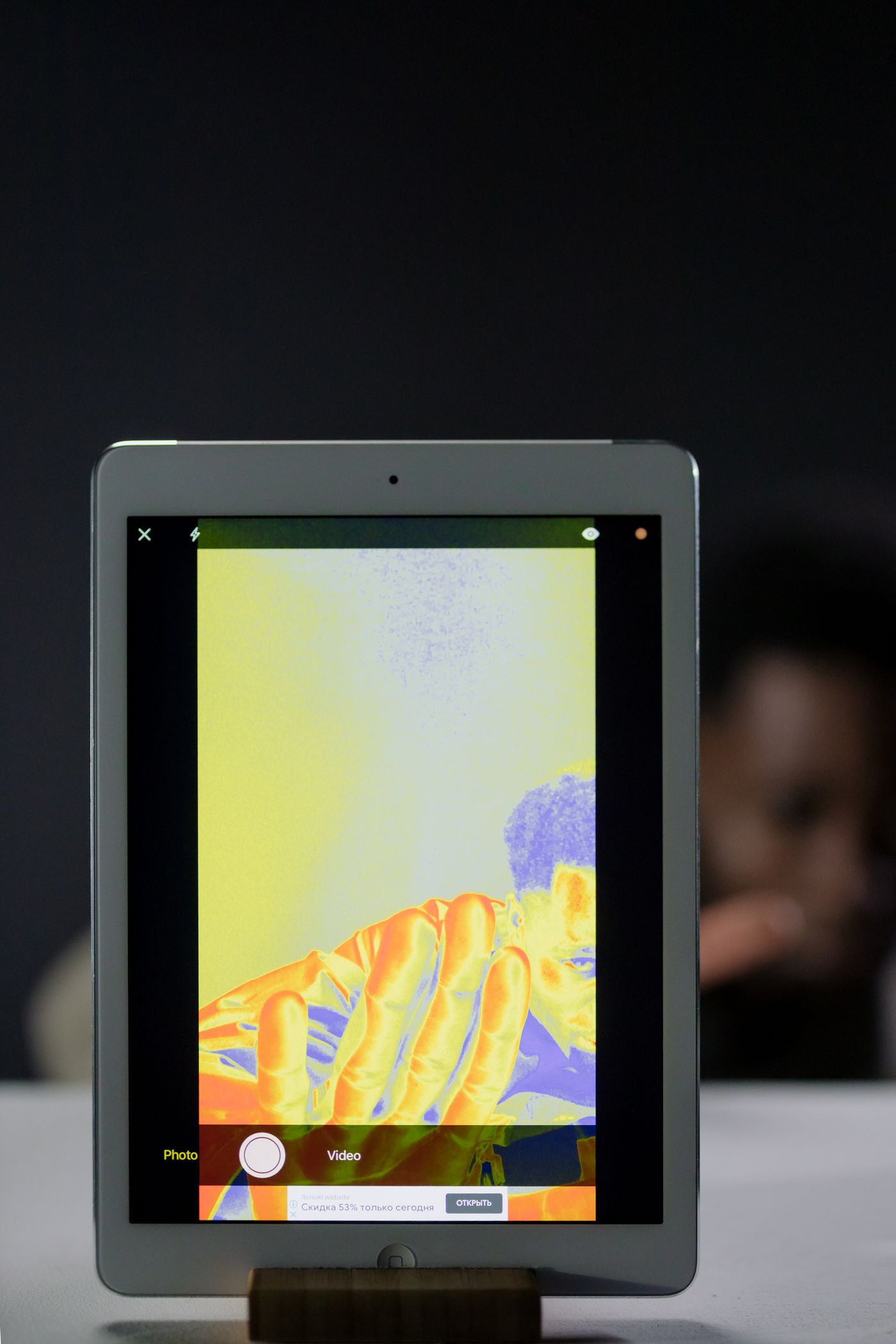 Warmtebeeld (thermogram) weergegeven op een tablet-scherm